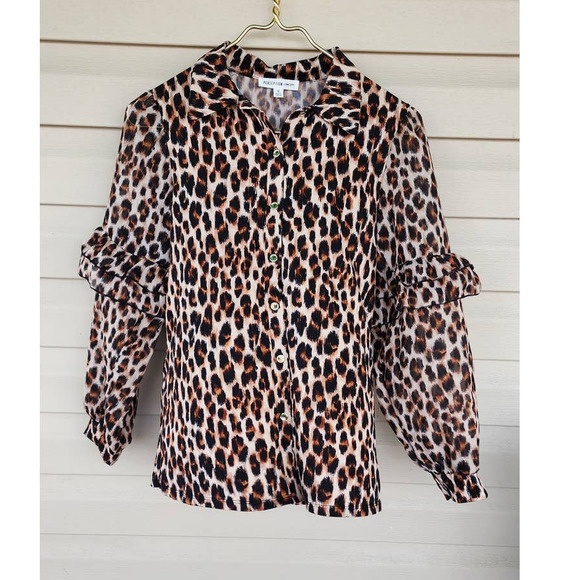 NWT Persecption Concept Animal Print Sheer Ruffle Sleeve Button Down Top‎ Small - Picture 1 of 7